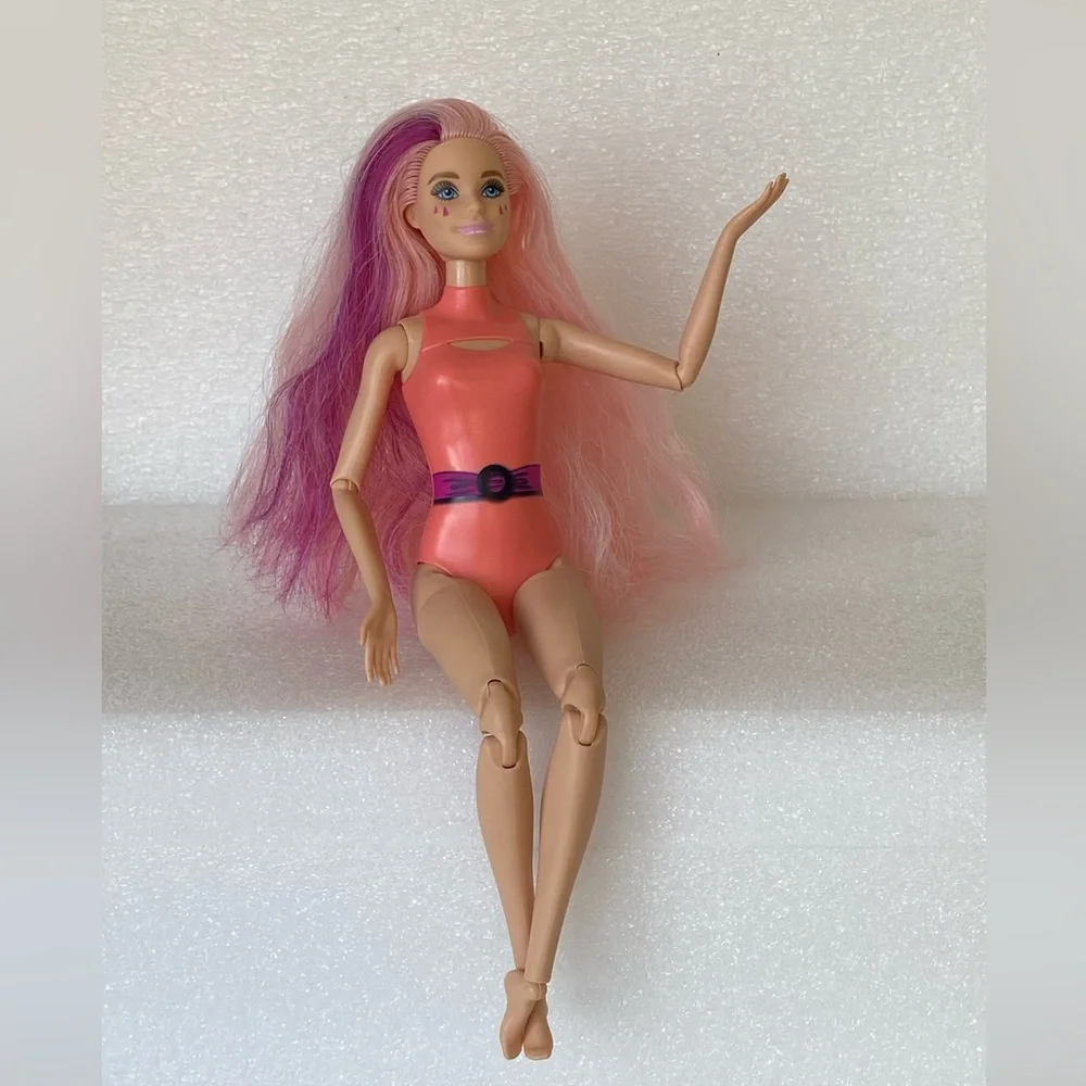Barbie Pop Reveal Bubble Tea Series Doll with Pink Hair, Made To Move HTJ22
